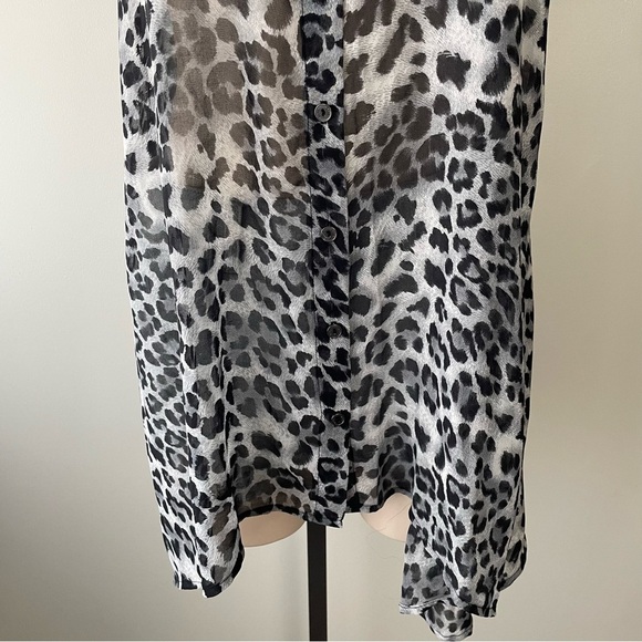 BCBGMaxazria Animal Print Chiffon Tunic Long Blouse Top Cougar Leopard Print - Picture 3 of 5